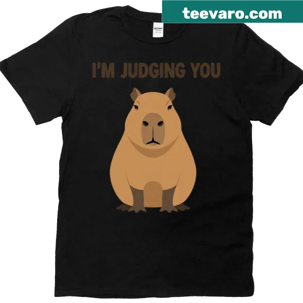 Oversized t-shirt featuring a sassy capybara and 'I'm Judging You' text