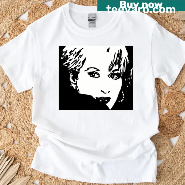 Classic t-shirt featuring Meryl Streep's name in stylish typography