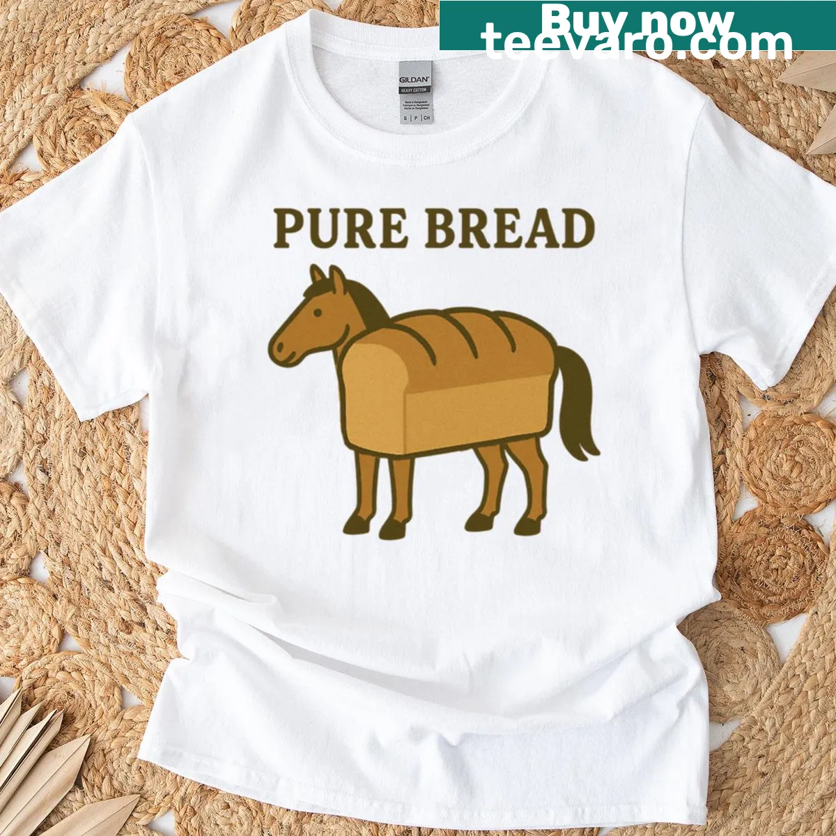 Illustration of a purebred horse on a casual T-shirt — on a men's t-shirt