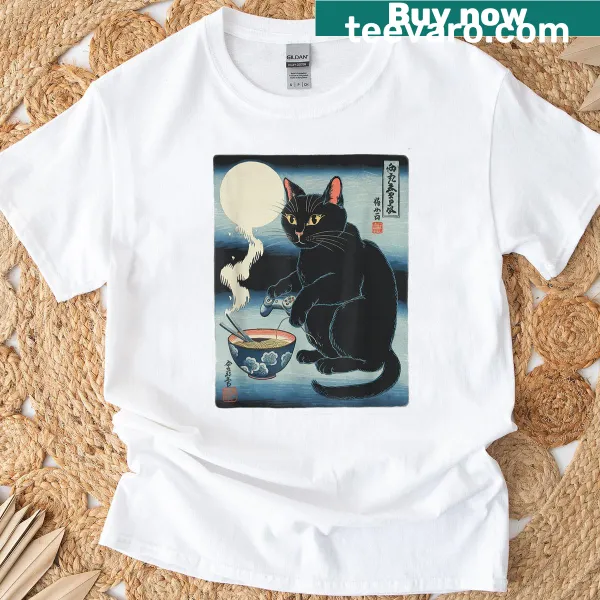 Kawaii T-shirt featuring a cat with ramen for gamers