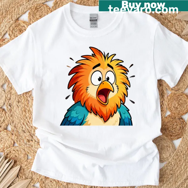 Oversized t-shirt with a shocked cartoon parrot illustration