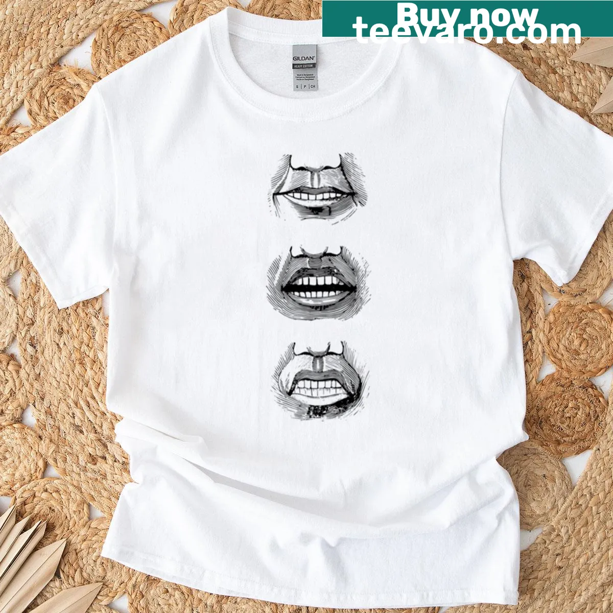 Cartoon design of a broken heart in an oversized T-shirt — on a men's t-shirt