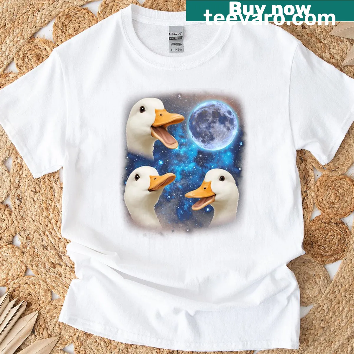 Cartoon ducks howling at the moon on a funny T-shirt — on a men's t-shirt