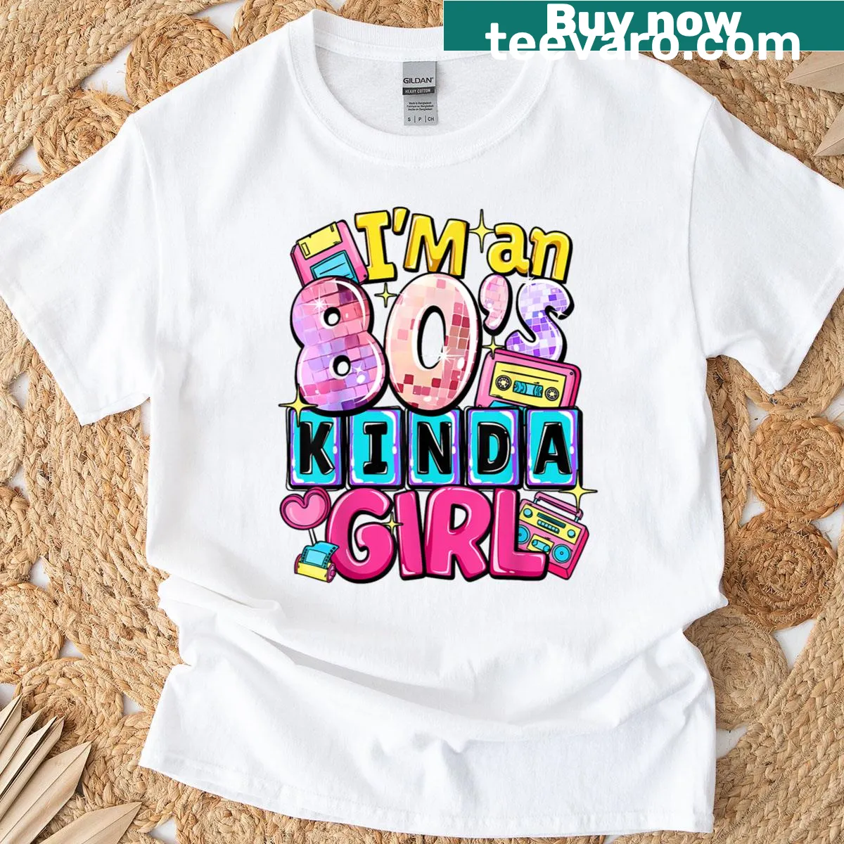 Vintage-style T-shirt with 'I'm an 80s kinda girl' text — on a men's t-shirt