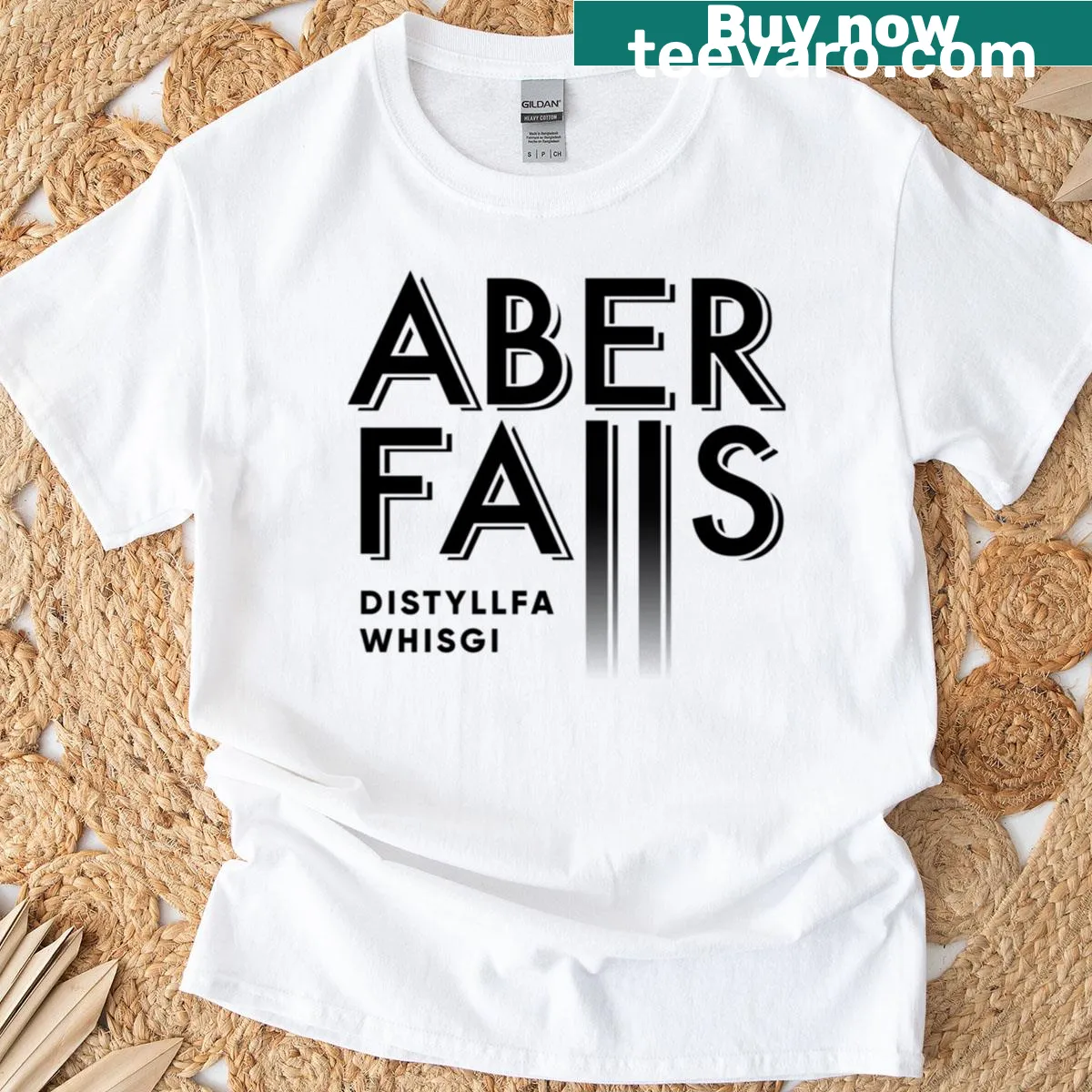 Illustration of cheese in a warm setting on T-shirt — on a men's t-shirt