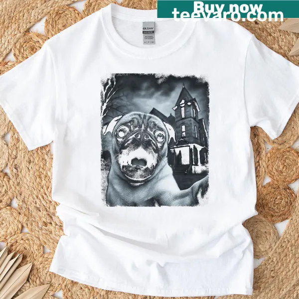 Vintage style Halloween t-shirt featuring a pug selfie