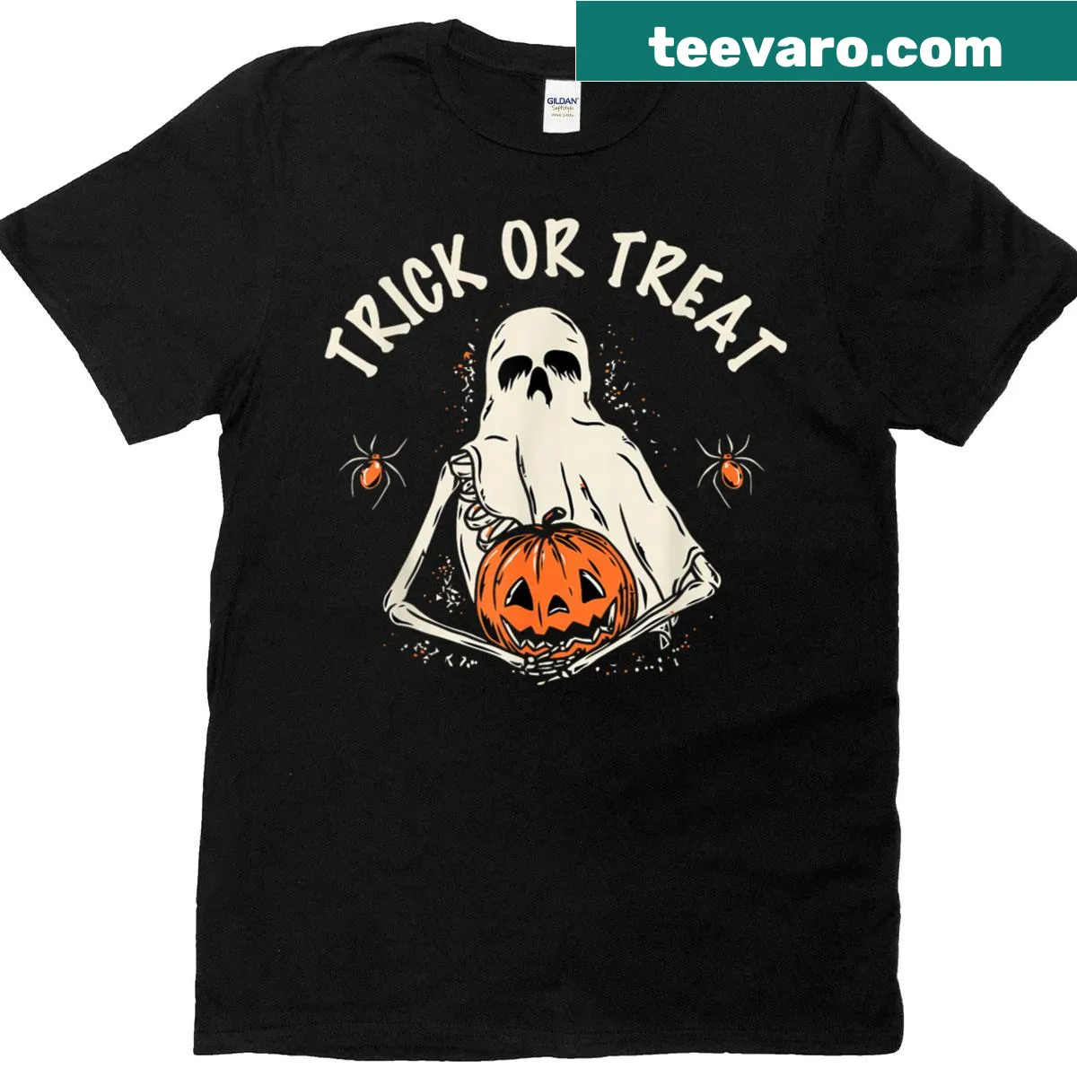 Cartoon pumpkin graphic T-shirt for Halloween Trick or Treating — on a men's t-shirt