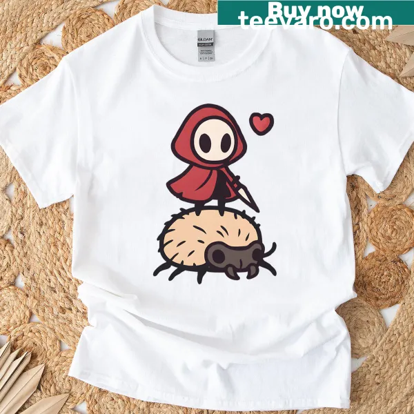 Illustration of a hornet with a loving design on a casual T-shirt