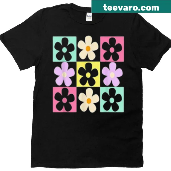 Retro flower pattern graphic t-shirt from the 70s