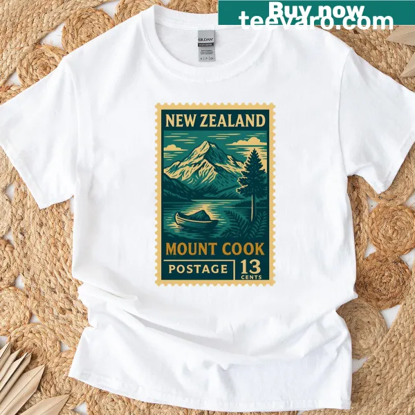 Vintage-style T-shirt featuring Mount Cook Aoraki design