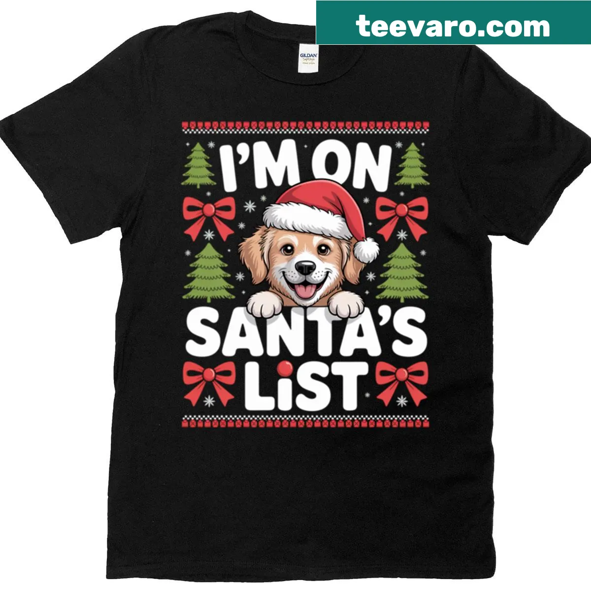 Cute dog in Santa hat illustration on Christmas shirt — on a men's t-shirt