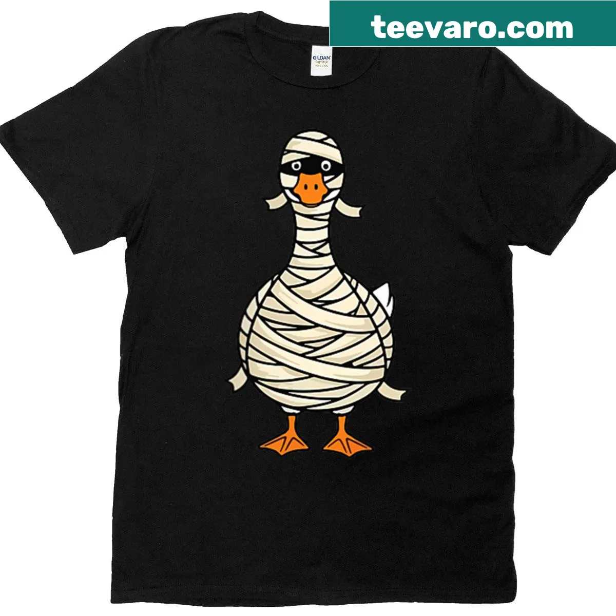 Cute mummy duck illustration on a Halloween T-shirt. — on a men's t-shirt