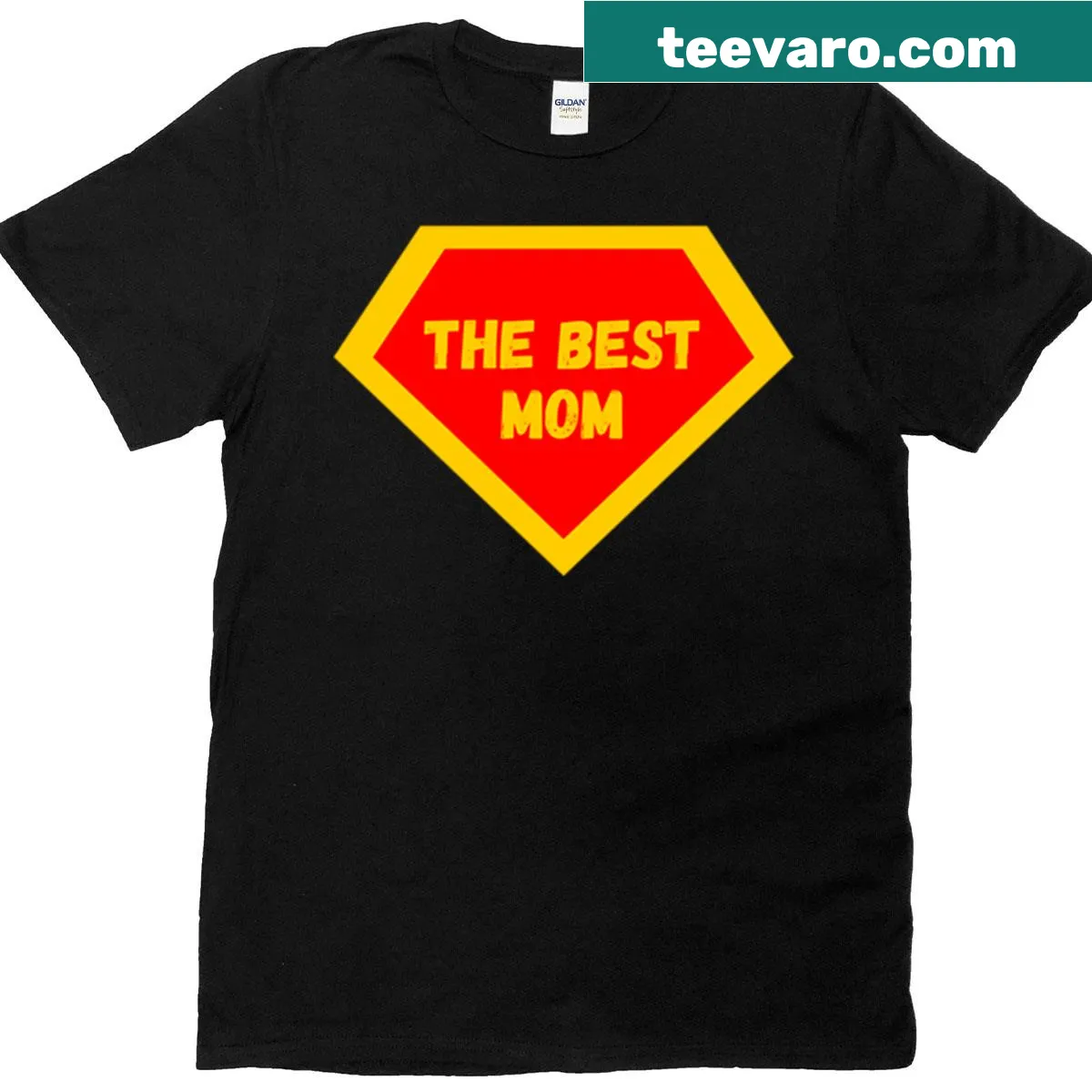Superhero emblem T-shirt celebrating the best mom with bright colors — on a men's t-shirt