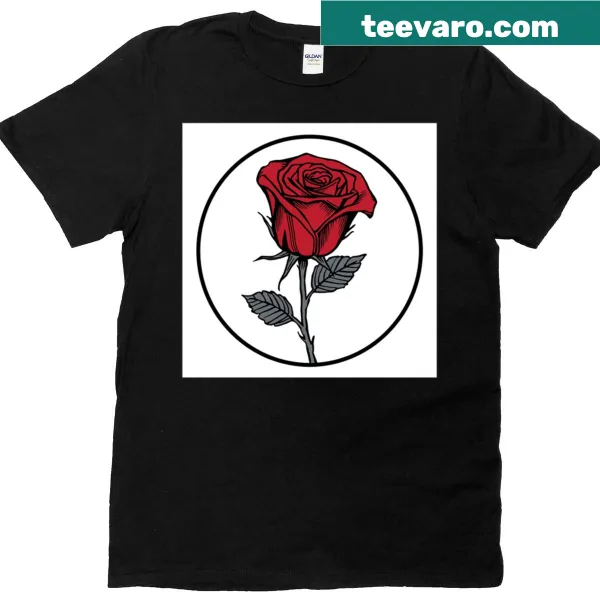 Bold red rose circle art t-shirt