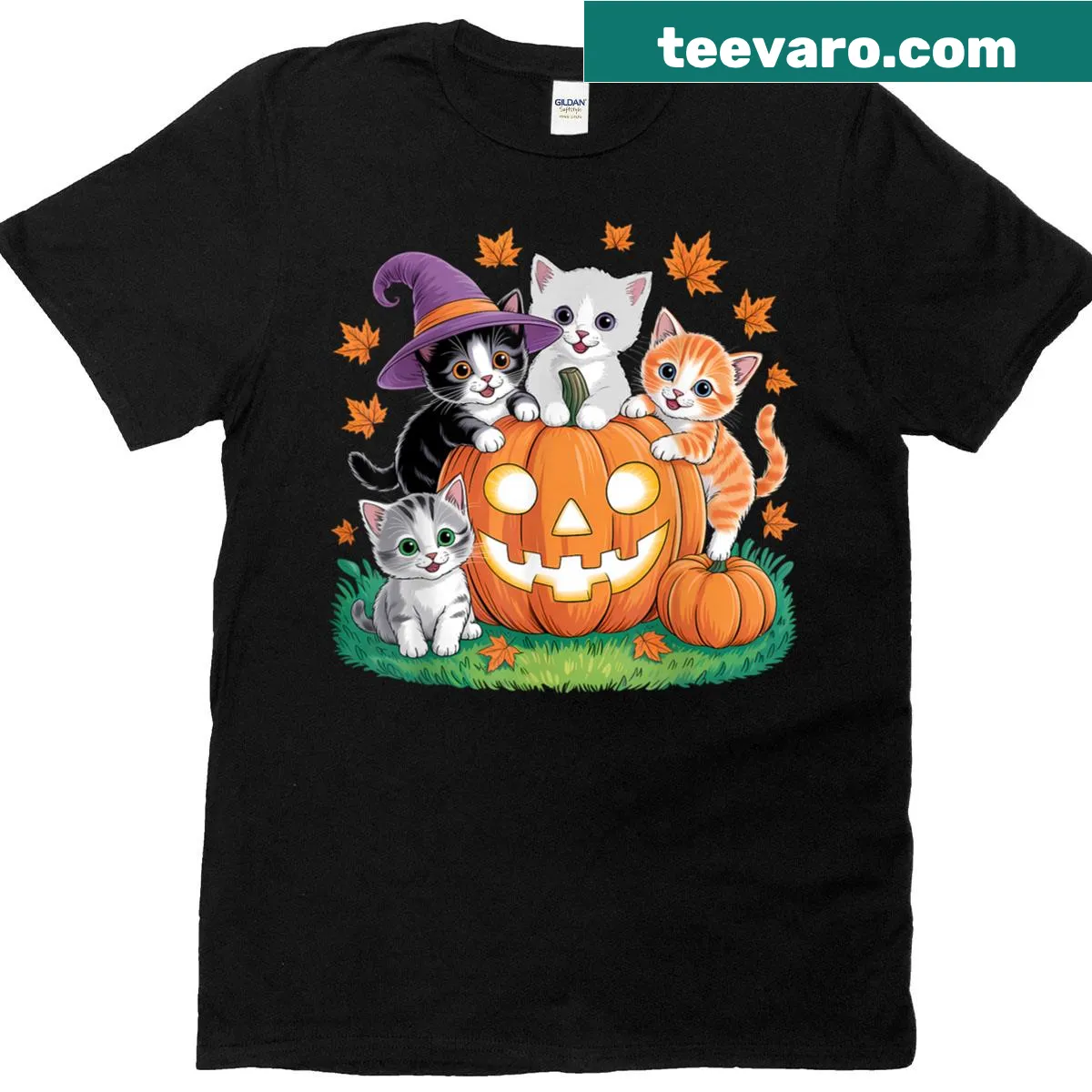Vintage style cat lounging on a pumpkin for Halloween — on a men's t-shirt