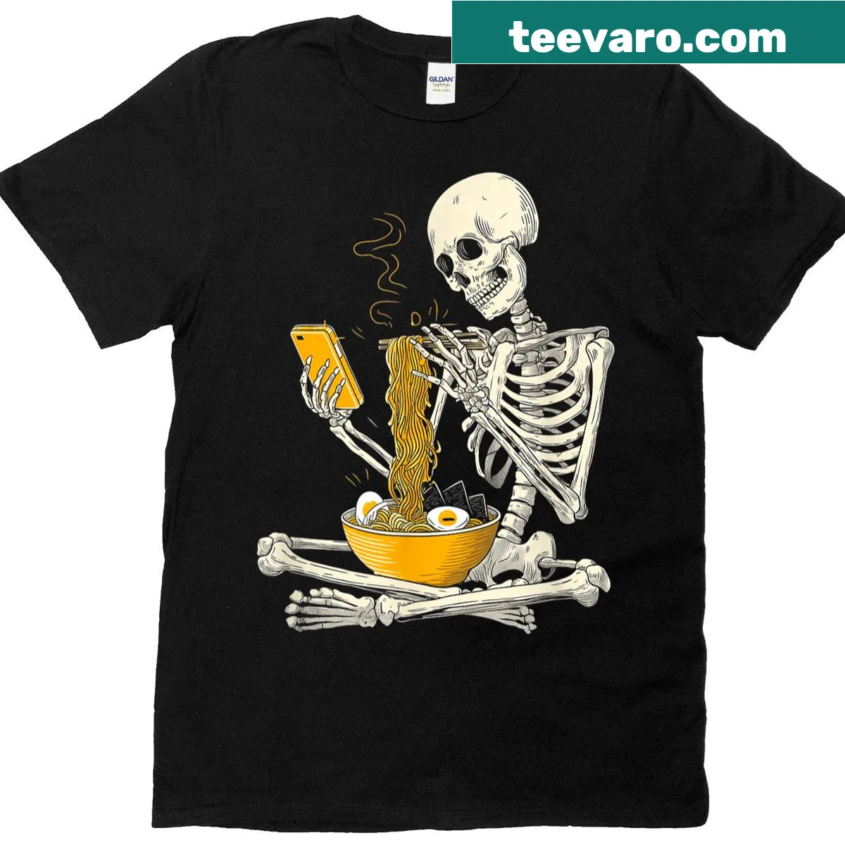 Cartoon skeleton enjoying ramen and scrolling on a phone for Halloween — on a men's t-shirt