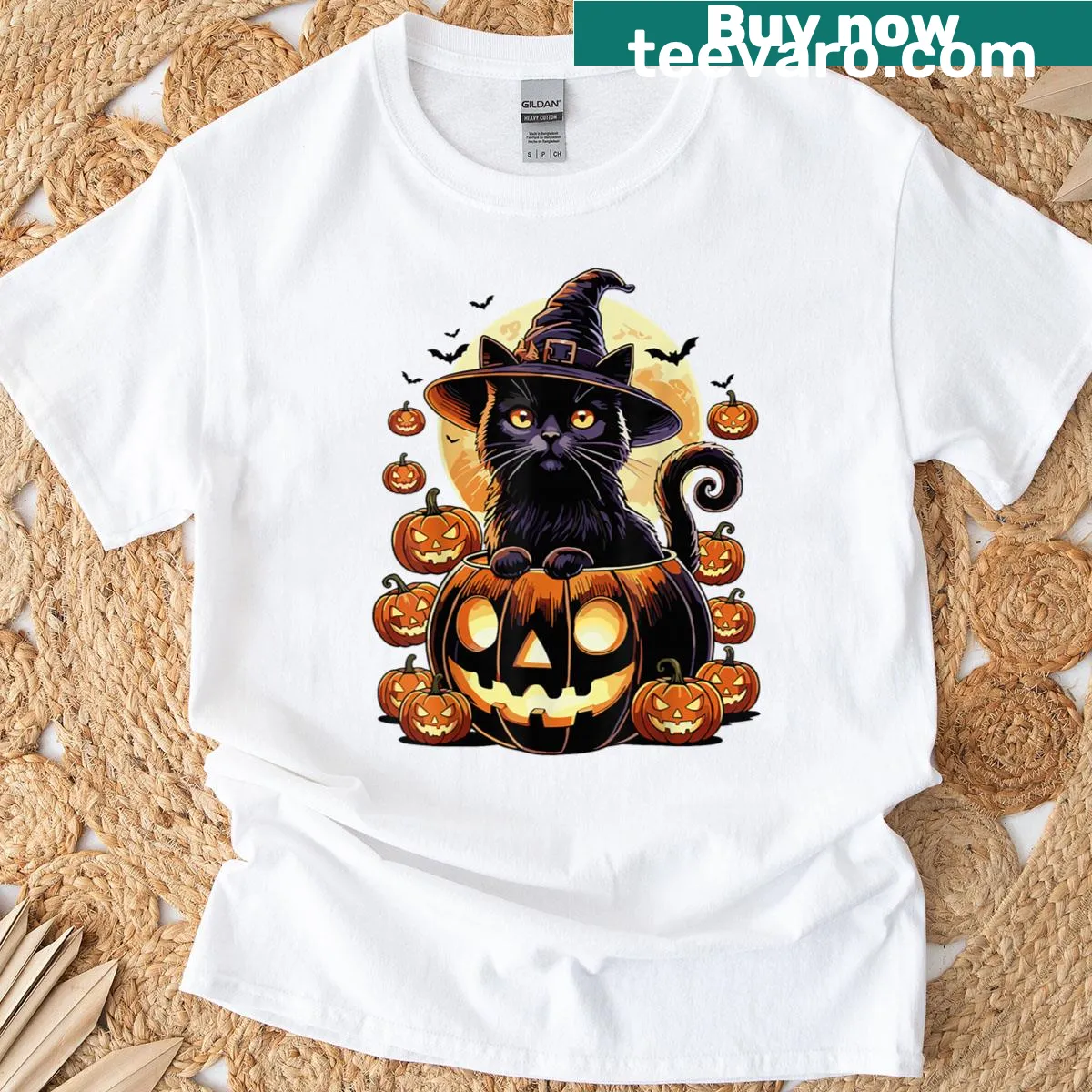 Black cat in a witch hat sitting on a pumpkin for Halloween — on a men's t-shirt