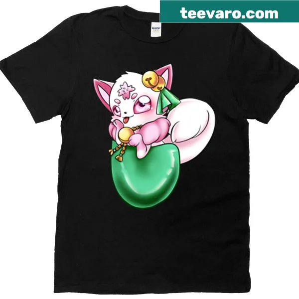 Cute cartoon bee pocket design on a kids T-shirt