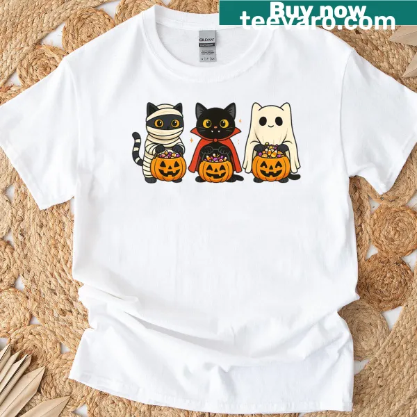 Cute Halloween T-shirt with costumed cats and a pumpkin