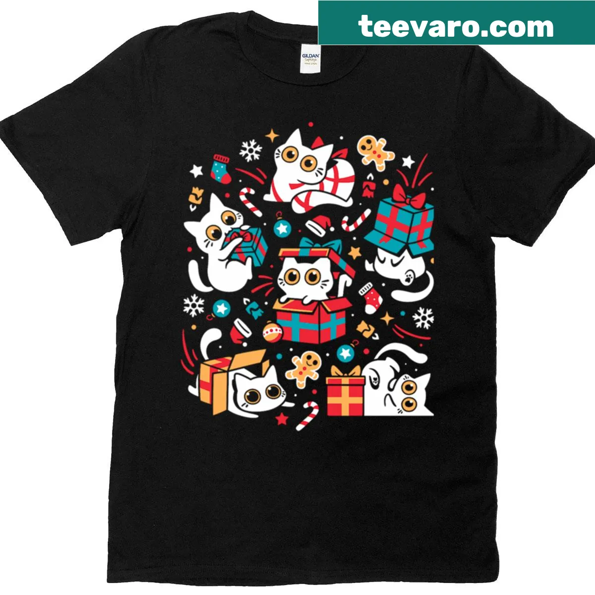 Cute cartoon cats in Christmas attire on a festive t-shirt — on a men's t-shirt