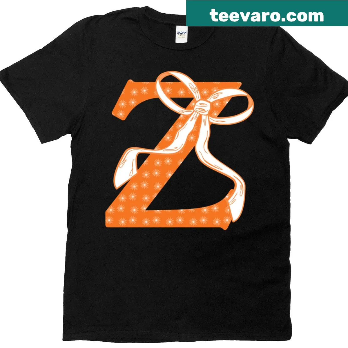 Cute letter Z monogram with ribbon bow on T-shirt — on a men's t-shirt