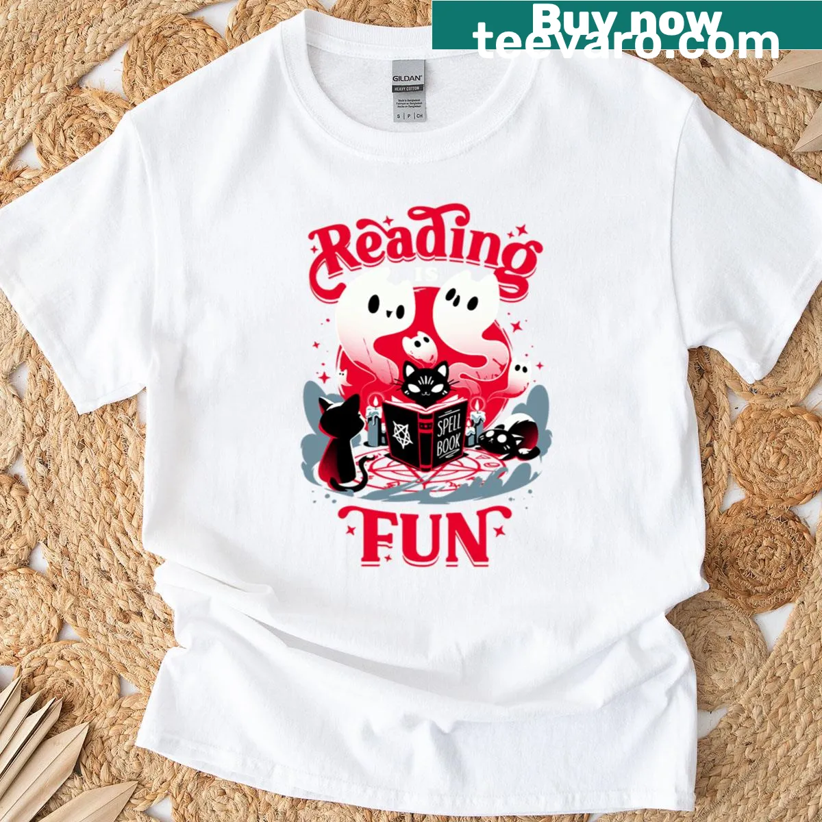 T-shirt with illustration of evil cats reading for occult rituals — on a men's t-shirt