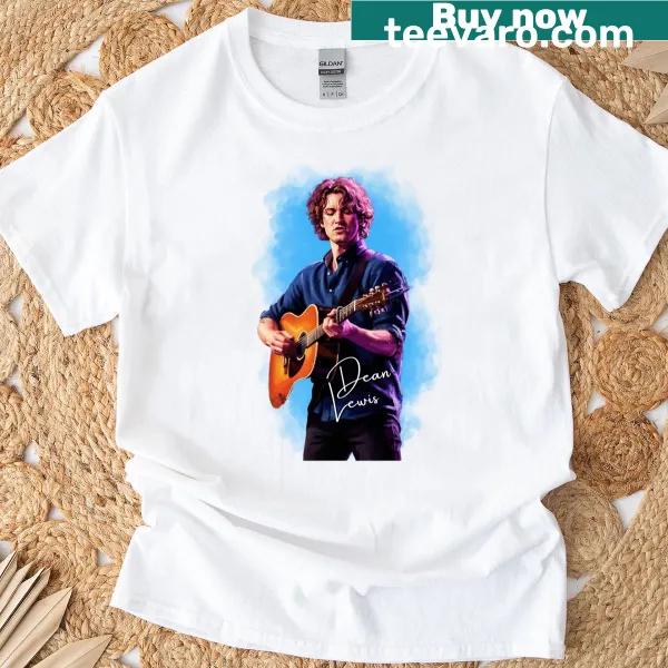 Playful T-shirt with paint effect and sticker-style text