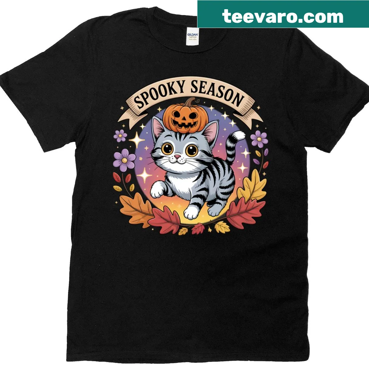 Cute kitty in a pumpkin hat with a ghost on a T-shirt — on a men's t-shirt