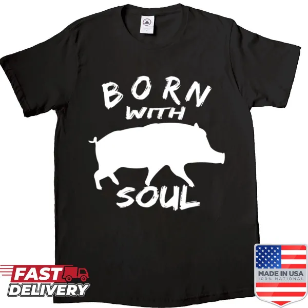 Charming illustration of a pig representing playfulness and warmth on a shirt