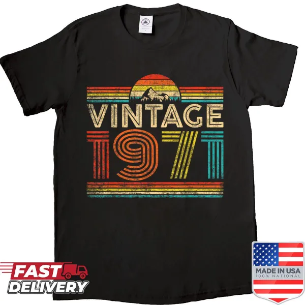Vintage shirt celebrating the year 1971 for birthdays.