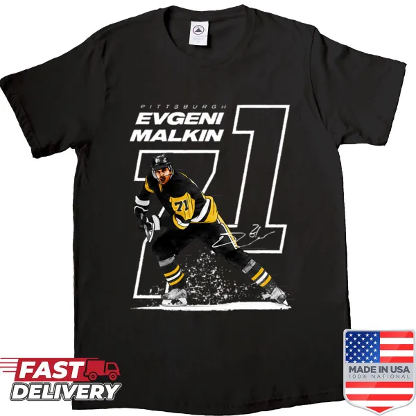 Shirt featuring the name of hockey player Evgeni Malkin