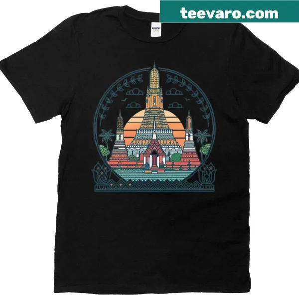 Realistic T-shirt depicting Wat Arun temple in Thailand