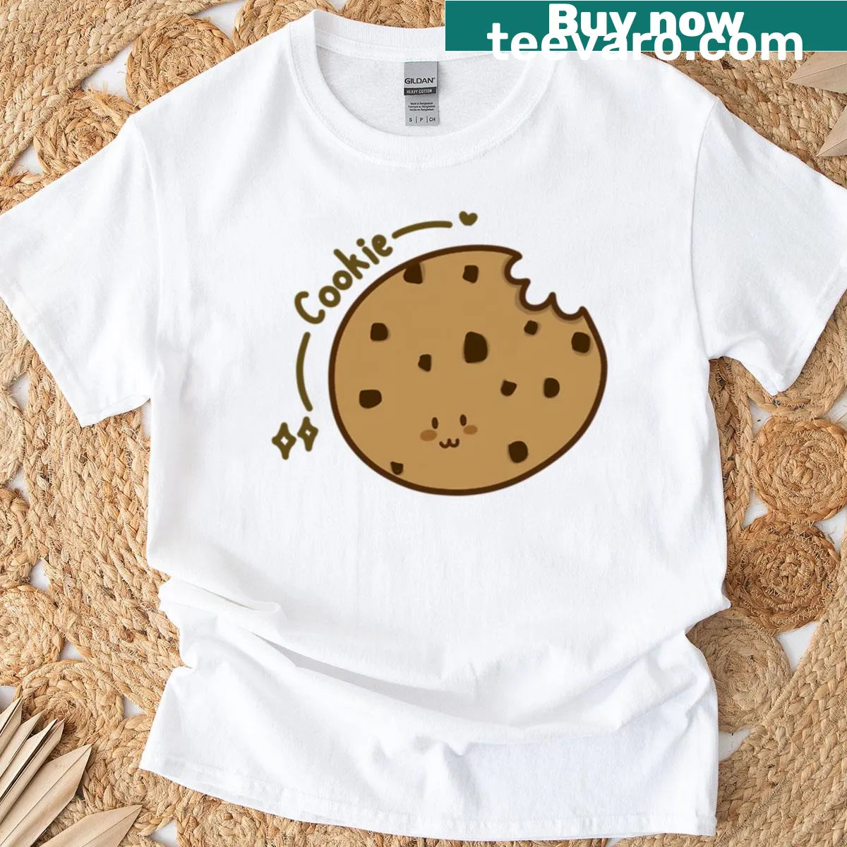 Illustration of a chocolate chip cookie on a t-shirt — on a men's t-shirt