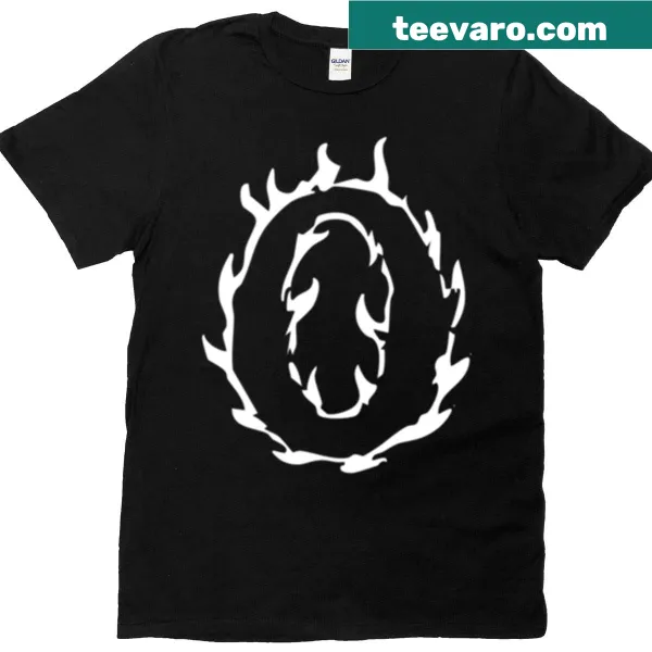 Oversized t-shirt with a flaming letter O monogram design