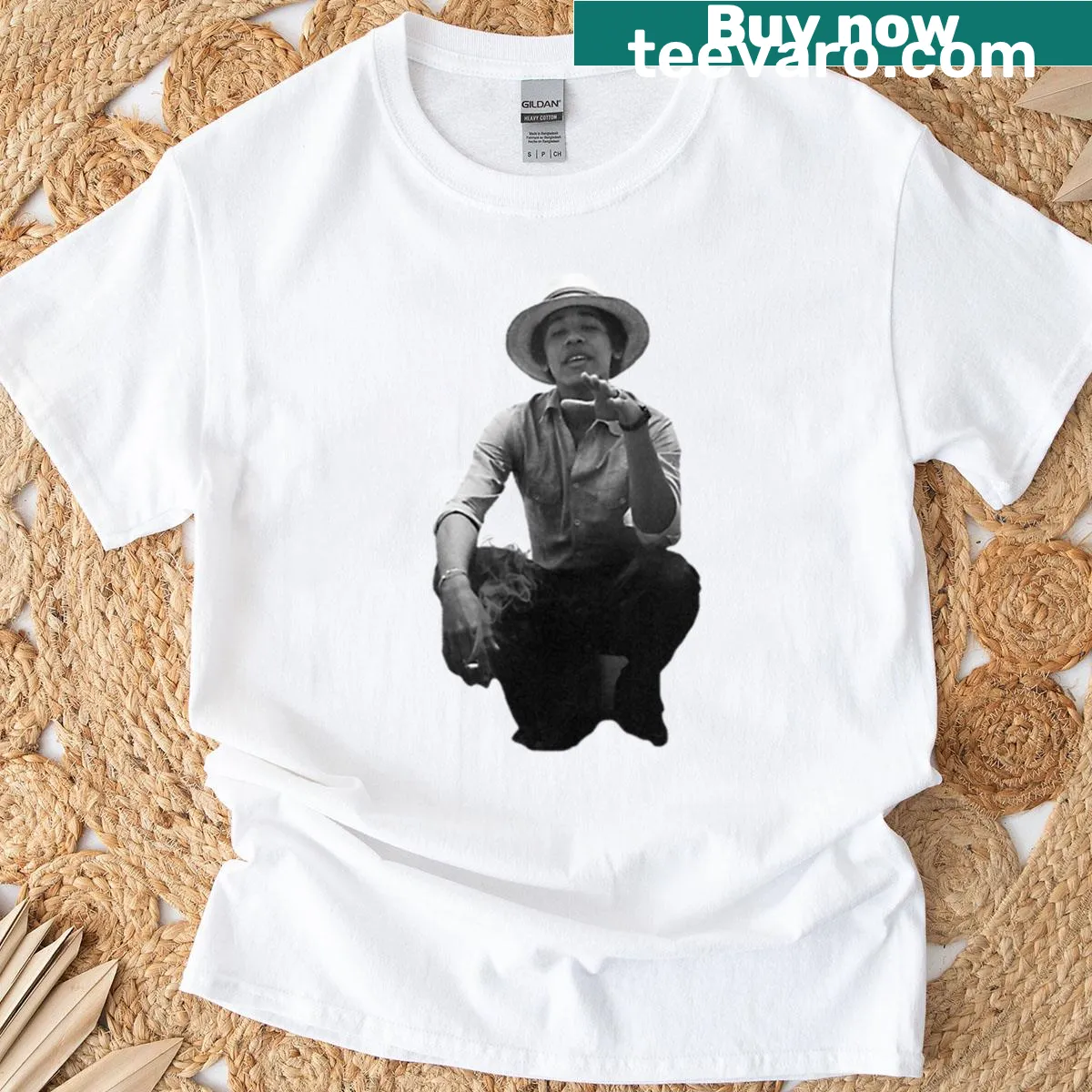 Illustration of a young Barack Obama on a t-shirt — on a men's t-shirt