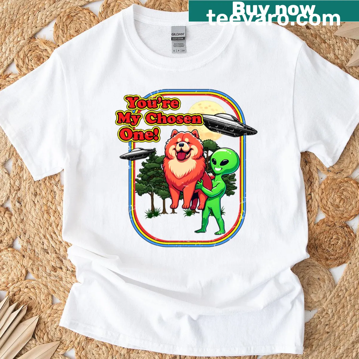 Cute t-shirt featuring a chow chow as an alien — on a men's t-shirt
