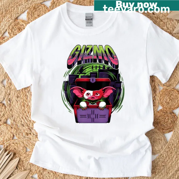 Funny vintage horror Christmas-themed t-shirt