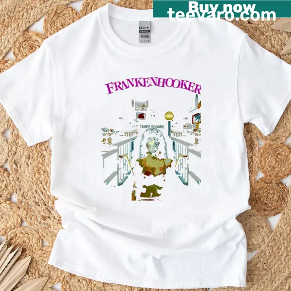 T-shirt with humorous graphics inspired by cult horror comedies