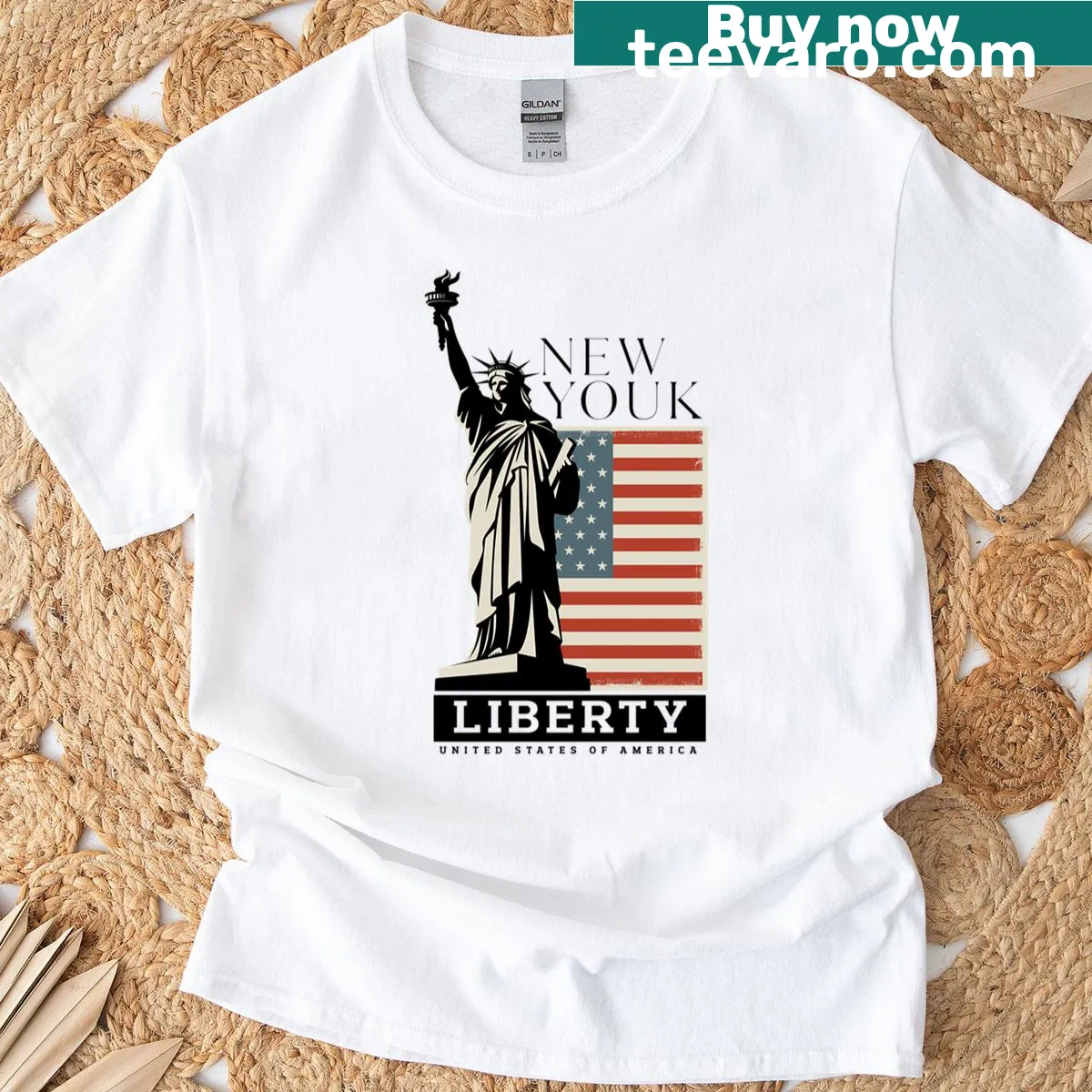 Illustration of Liberty City landmarks on T-shirt — on a men's t-shirt