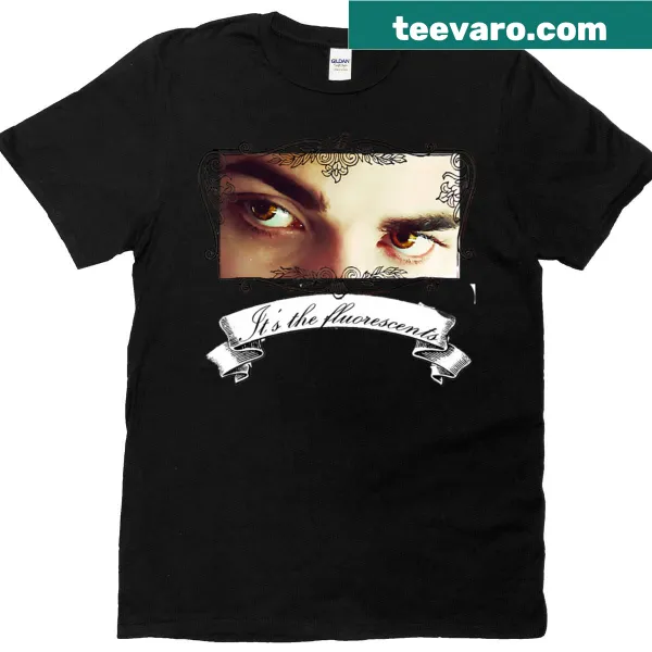 Retro T-shirt featuring wolves and vampires in a romantic theme