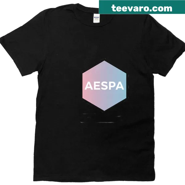 Abstract typography T-shirt featuring the phrase 'Espa Viiii'