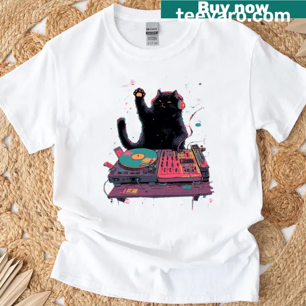 Cartoon black cat DJ spinning vinyl on a T-shirt.