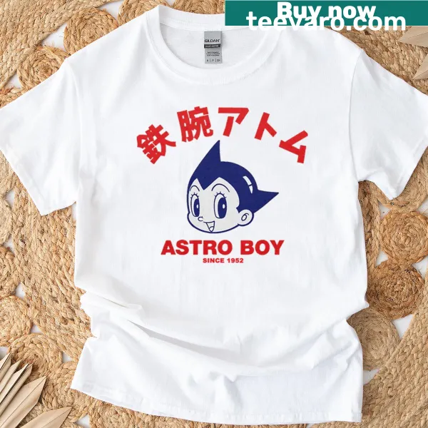 Oversized T-shirt featuring nostalgic Astro Boy illustration