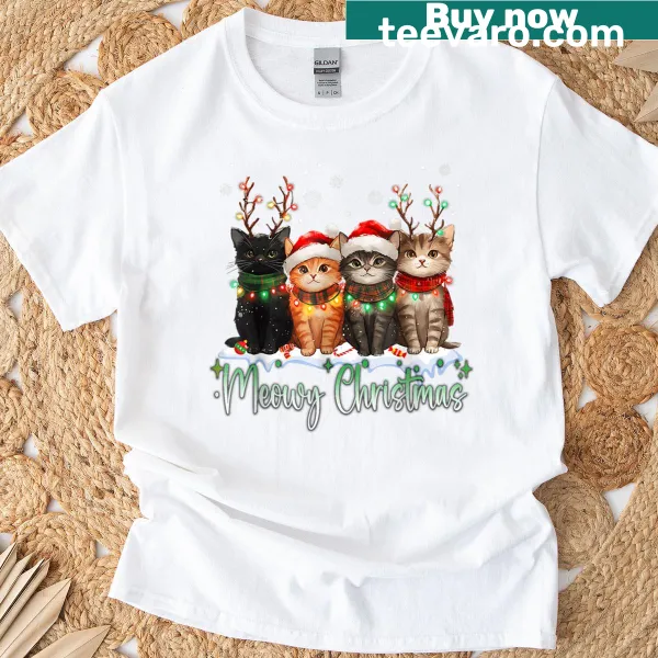 T-shirt with a festive cat illustration and Christmas lights