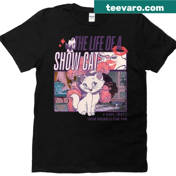 Charming T-shirt featuring an illustration of a show cat