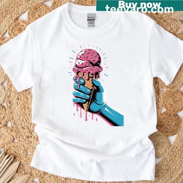 Cute baseball player illustration T-shirt