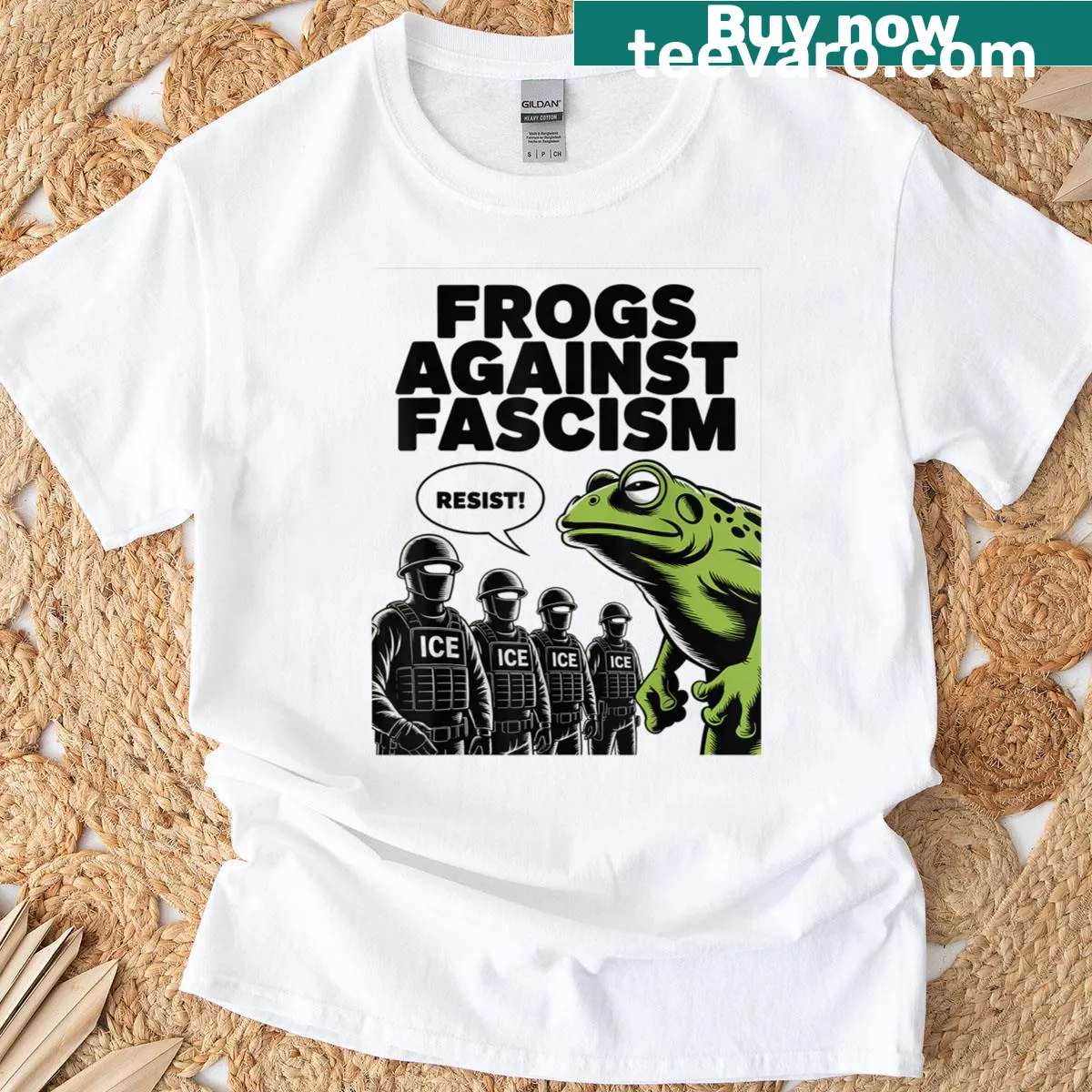 Frog graphic promoting anti-fascism with the slogan 'No Kings Resist'. — on a men's t-shirt