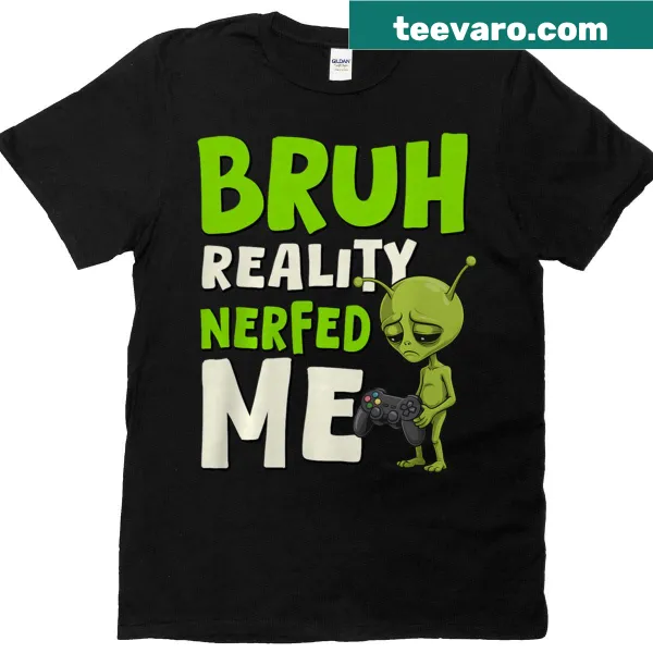 Funny gamer t-shirt with a UFO meme graphic