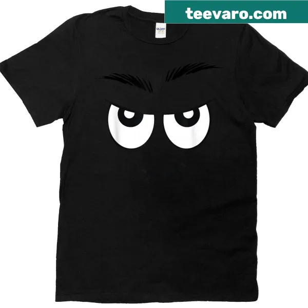 Funny Halloween t-shirt with a creepy smiling carrot face.