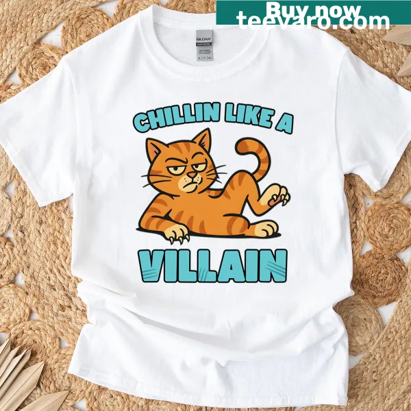 Playful oversized t-shirt with a relaxing theme